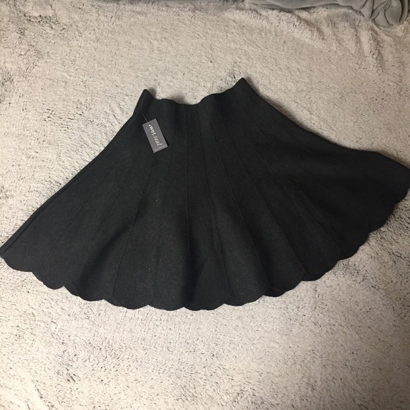 Wet Seal Gray Skirt - Picture 5 of 5